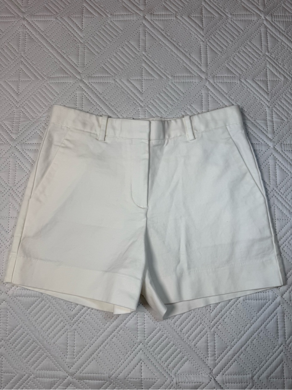 GAP Tailored Shorts Size 0 White